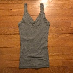 grey tank top